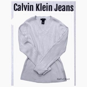 Calvin Klein Sweater Embroidered Logo on the Sleeve Women Sweater Size L